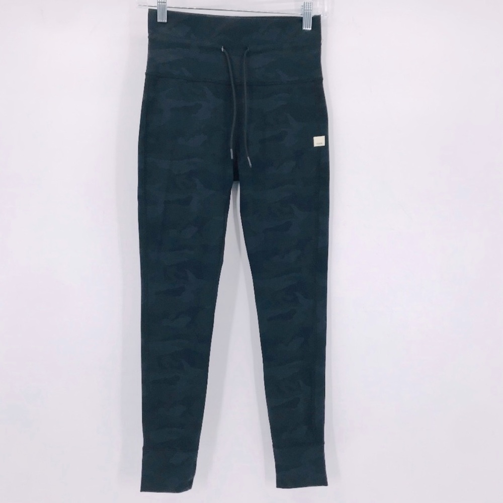 Vuori Daily Legging High Rise Tie Waist Jogger  Size Small BLACK CAMO w tie!